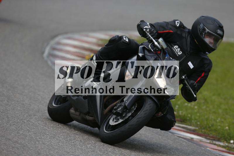 /Archiv-2024/29 12.06.2024 MOTO.CH Track Day ADR/Gruppe blau/1